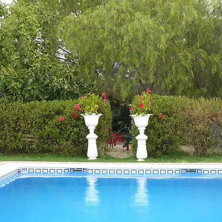 Charming Countryside 2-bed Pool Hotub